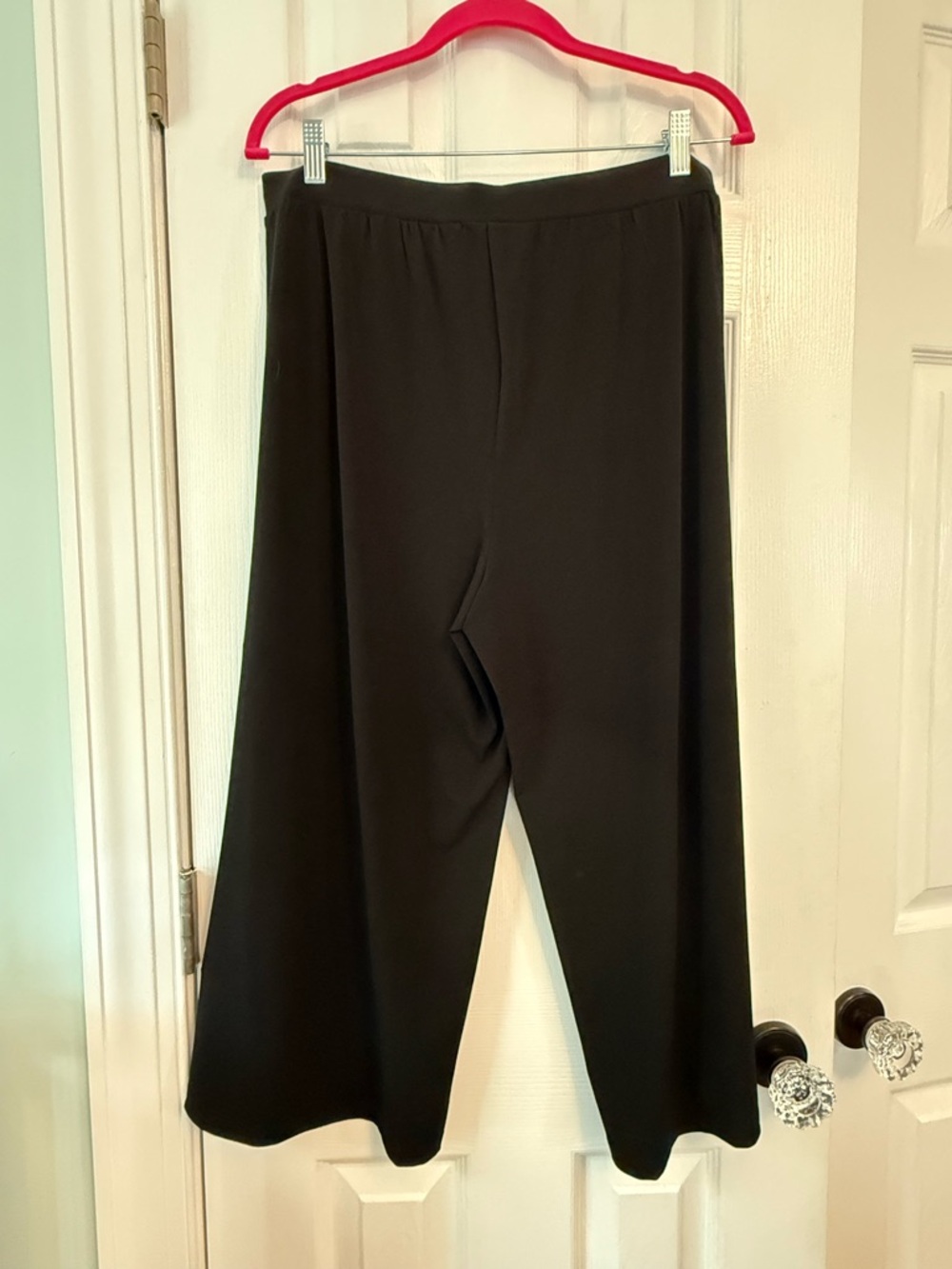 Susan Graver Black Cropped Wide-Leg Pull-On Pants - Picture 4 of 8